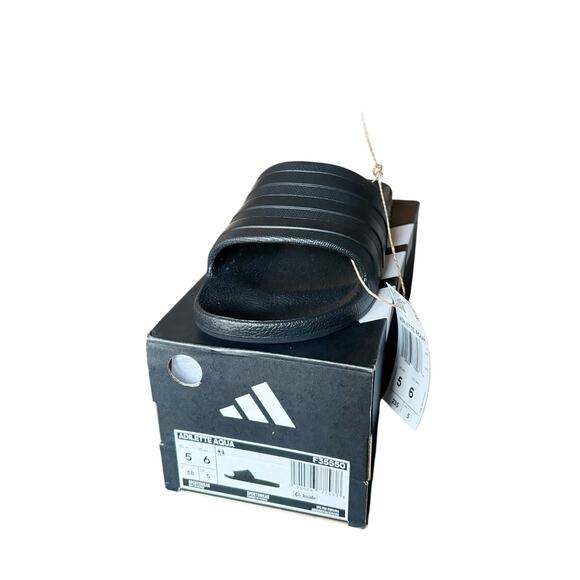 NWB Adidas Adilette Comfort Slides Black Sandals Men’s 5 Women’s 6 Slip-On - Picture 2 of 5